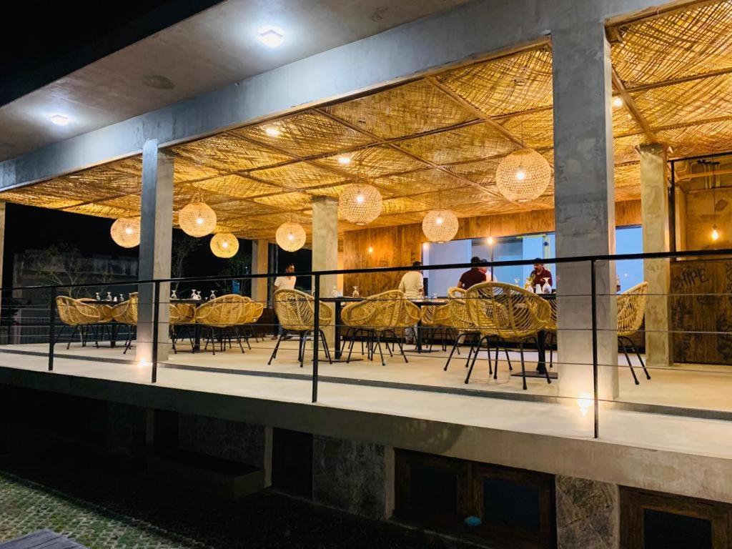88Th - Ella Hotel Екстериор снимка