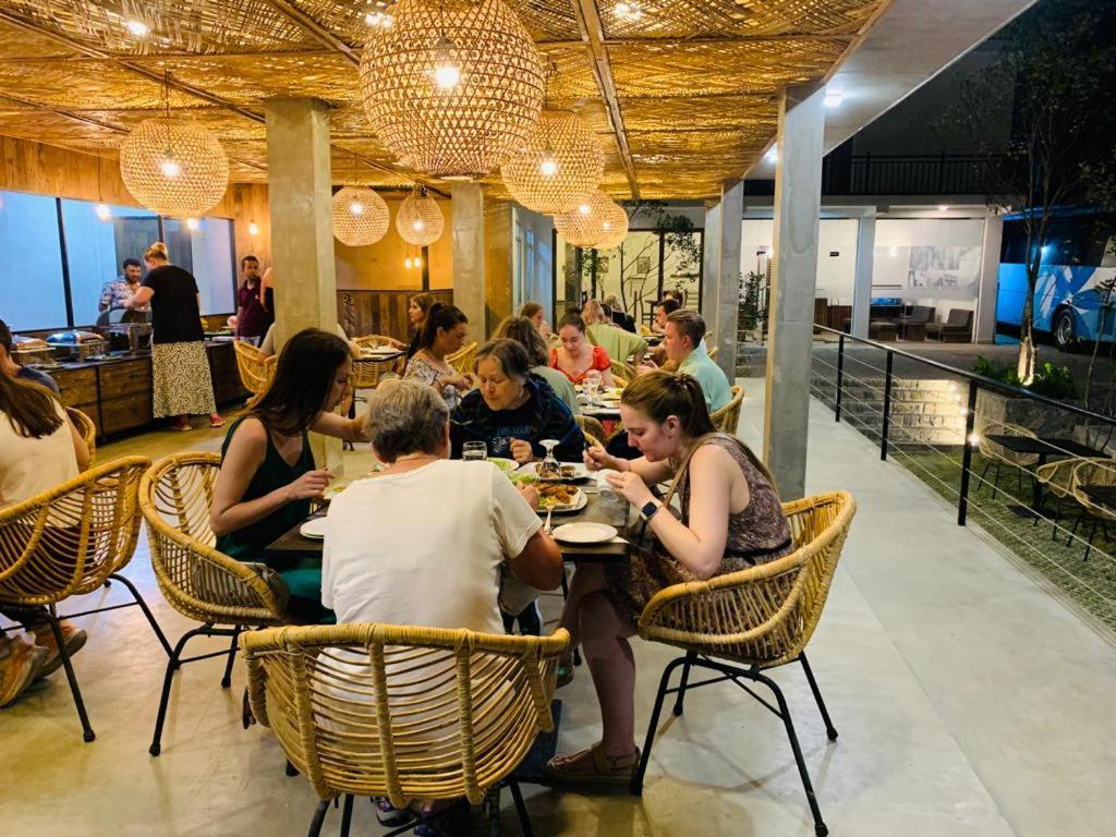88Th - Ella Hotel Екстериор снимка